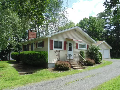 7 Elm St E, Hampden, ME 04444 photo 1