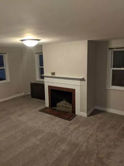 52 Elm St, Bath, ME 04530 photo 1