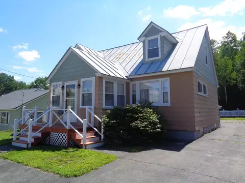 210 Bowdoin St, Millinocket, ME 04462 photo 1