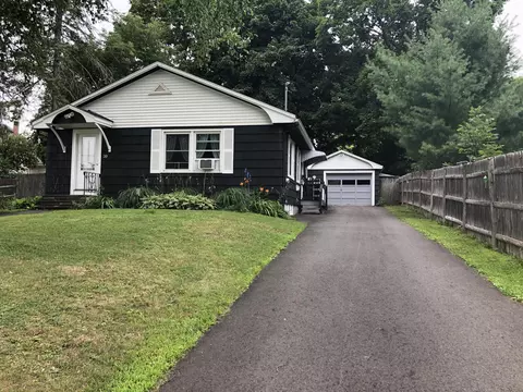 20 Drew St, Augusta, ME 04330 photo 1