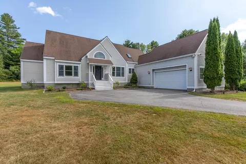 17 Green Trees Dr, Gorham, ME 04038 photo 1