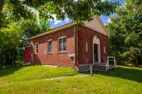 195 Depot St, Unity, ME 04988 photo 1
