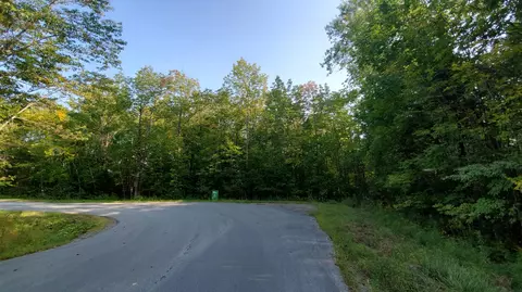 32 Mcintosh Dr, Levant, ME 04456 photo 1