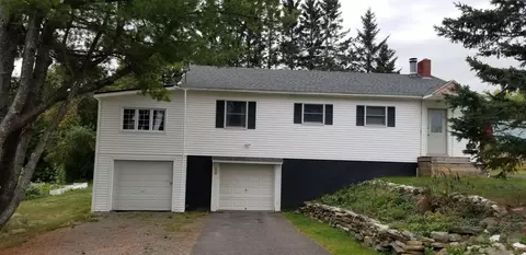 32 Leighton Ave, Limestone, ME 04750 photo 1