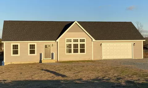 123 Amberside Dr, Hermon, ME 04401 photo 1