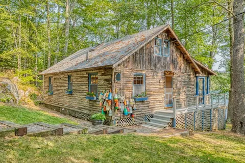 18 Wolf Rd, Boothbay, ME 04537 photo 1