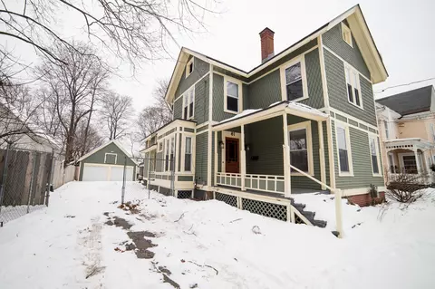 61 Holyoke St, Brewer, ME 04412 photo 1