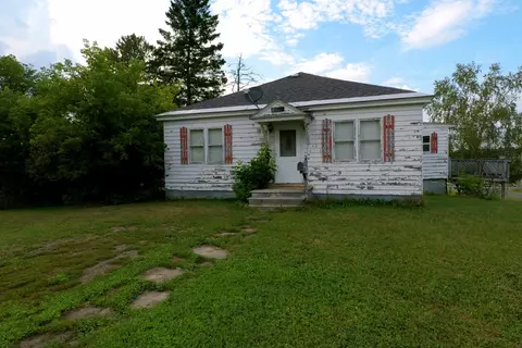 42 School Ave, Limestone, ME 04750 photo 1