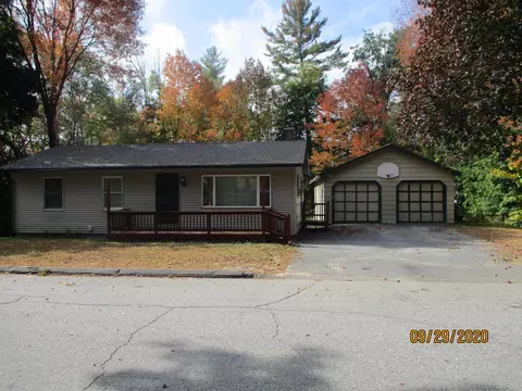 415 Maple St, Rumford, ME 04276 photo 1