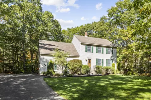 28 Village Green Dr, Ogunquit, ME 03907 photo 1