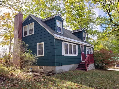 8 Ludden Dr, Jay, ME 04239 photo 1