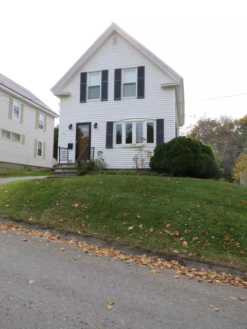 35 Kings Ct, Brewer, ME 04412 photo 1