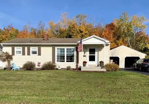 36 Crescent St, Brewer, ME 04412 photo 1