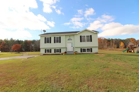 23 Cambridge Dr, Hermon, ME 04401 photo 1
