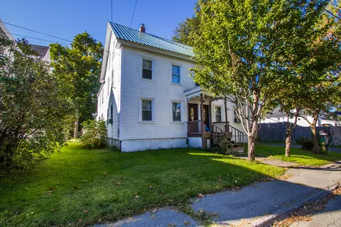 75 Willow St, Augusta, ME 04330 photo 1