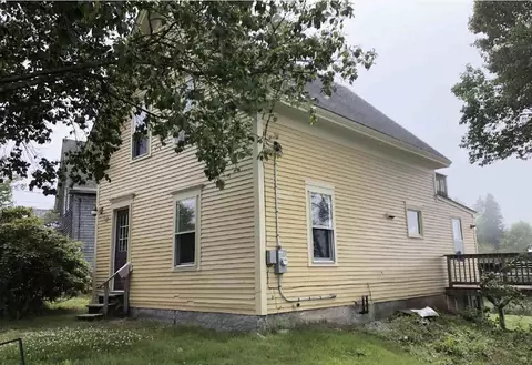67 E Boston Rd, Vinalhaven, ME 04863 photo 1