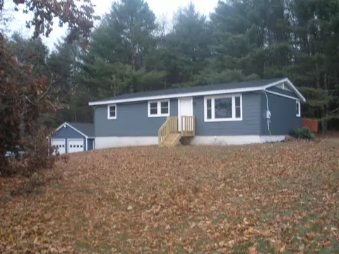 2529 Ohio St, Hermon, ME 04401 photo 1