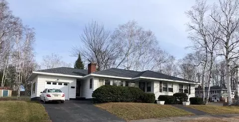 21 Rhode Island Ave, Millinocket, ME 04462 photo 1