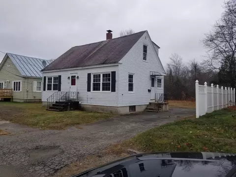 194 Bowdoin St, Millinocket, ME 04462 photo 1