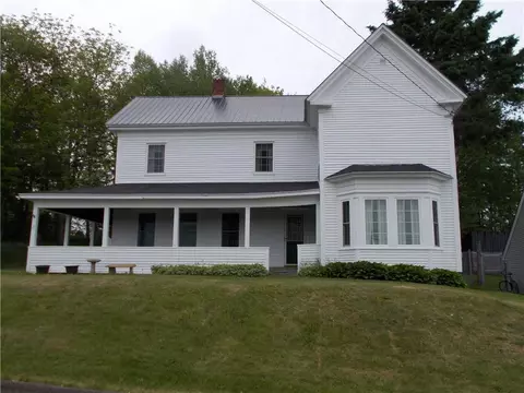 31 High St, Limestone, ME 04750 photo 1