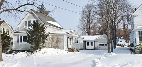 27 Somerset St, Millinocket, ME 04462 photo 1