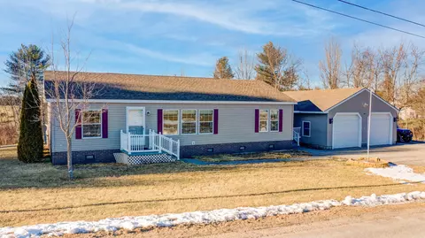 15 Fields Rd, Sabattus, ME 04280 photo 1