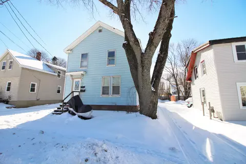 17 Maple St, Brewer, ME 04412 photo 1
