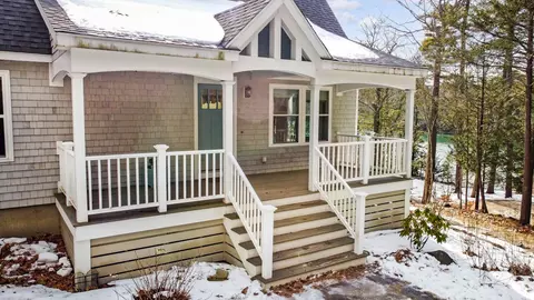 35 Rosedale Rd, West Bath, ME 04530 photo 1