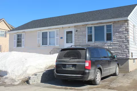 51 Waldo St, Millinocket, ME 04462 photo 1