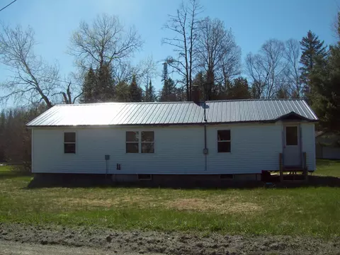 281 Park St, Springfield, ME 04487 photo 1