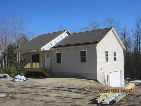 18 Teri Dr, Limerick, ME 04048 photo 1