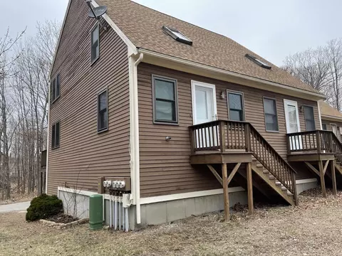 538 Main St #22, Springvale, ME 04083 photo 1