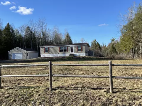 585 Exeter Rd, Corinth, ME 04427 photo 1