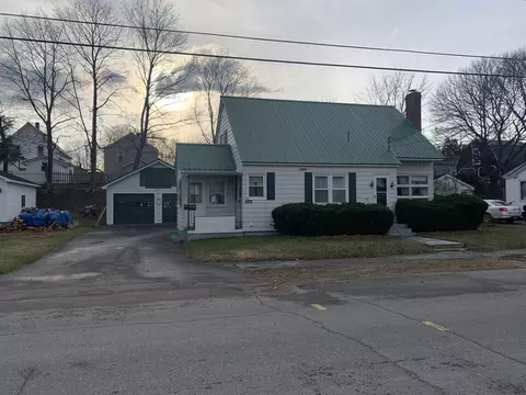 406 Aroostook Ave, Millinocket, ME 04462 photo 1