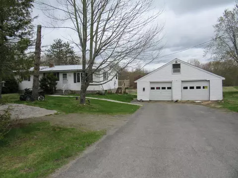 34 Griffin Rd, Levant, ME 04456 photo 1