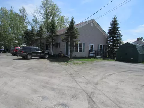 9 Coburn Ave East Ave, Jackman, ME 04945