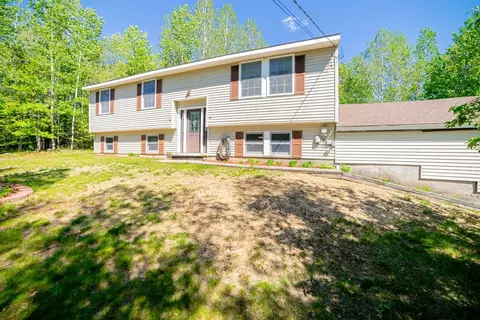66 Maple Leaf Ln, Hermon, ME 04401 photo 1