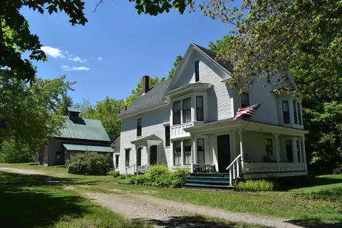 2731 Lee Rd, Lee, ME 04455 photo 1