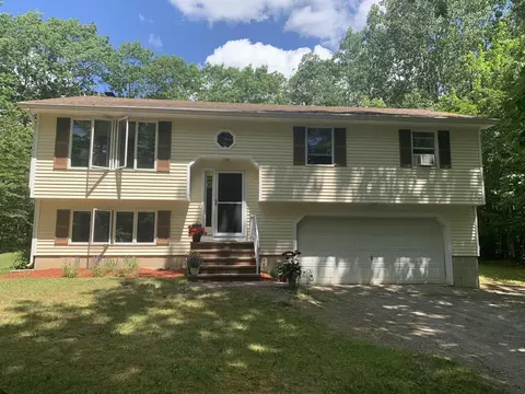 83 Smith Rd, Hermon, ME 04401 photo 1