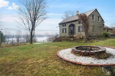 7 Leadbetter Rd, Wayne, ME 04284 photo 1