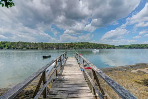 474 Cross Point Rd, Edgecomb, ME 04556 photo 1