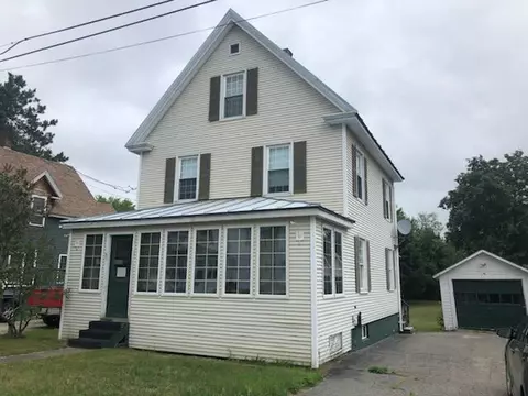 51 State St, Millinocket, ME 04462 photo 1