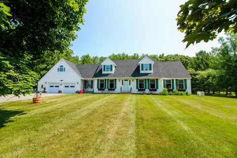 22 Meadow Ln, Brewer, ME 04412 photo 1