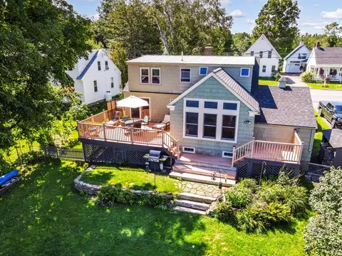 547 Main St, Wayne, ME 04284 photo 1