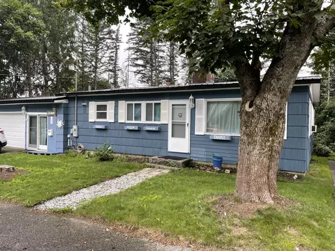 16 Tracy St, Augusta, ME 04330 photo 1