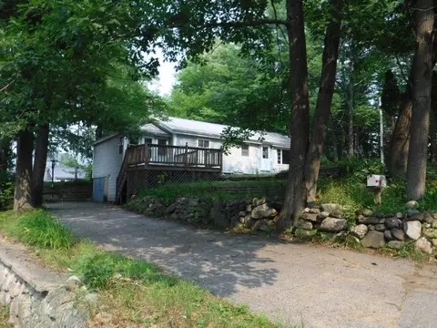41 Fourth St, Mexico, ME 04257 photo 1
