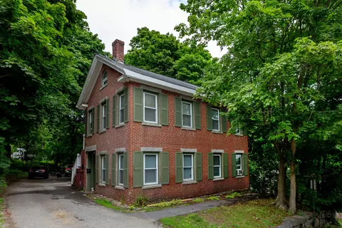 17 Walker St, Bath, ME 04530 photo 1