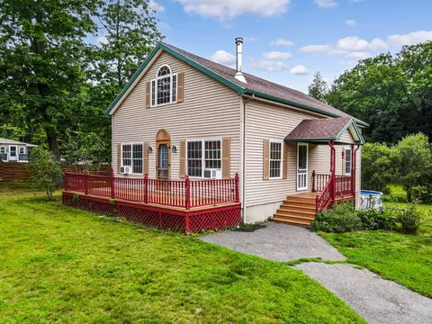 101 Dinsmore Rd, Sidney, ME 04330 photo 1