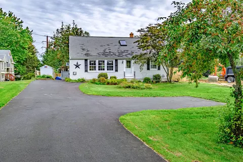 32 Ross Rd, Saco, ME 04072 photo 1
