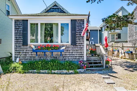 16 Eastern Ave, Saco, ME 04072 photo 1